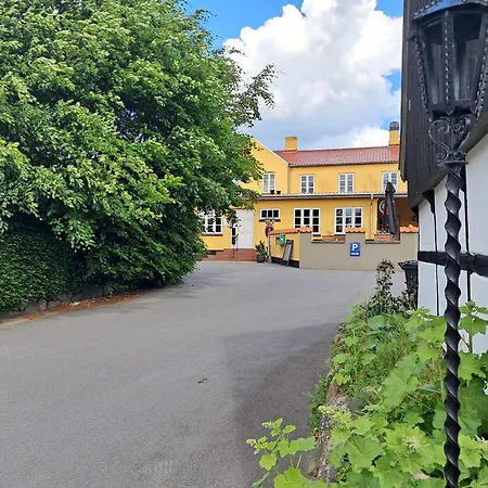 Villa Peaceful Retreat In A Charming Half-timbered